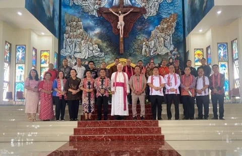 Hadiri Peresmian Gereja, Lasarus Sampaikan Pesan Kerukunan kepada Jemaat