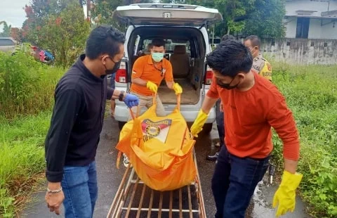 Kronologi Penemuan Mayat Pensiunan Dosen di Rumahnya. Foto/Dok Humas Polres. 
