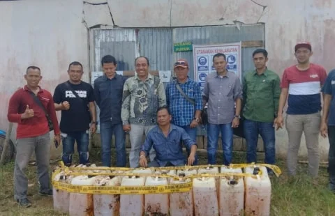 Polisi Tangkap Empat Pencuri Puluhan Jerigen Rancun Rumput Milik Perusahaan PT KSP