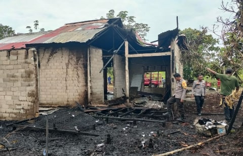 Satu Rumah Hangus Terbakar Saat Ditinggal Pergi