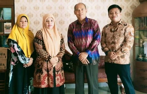 Pimpinan BSI Podomoro Jalin Silaturrahmi Dengan Ponpes Miftahul Ulum Kumpai Ambangah