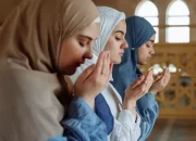 Ramadan: A Month of Spiritual Reflection, Devotion, and Charity