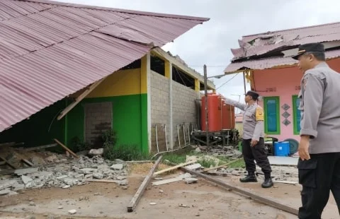 Angin Kencang Rusak Bangunan Asrama Putri Madrasatul Quran