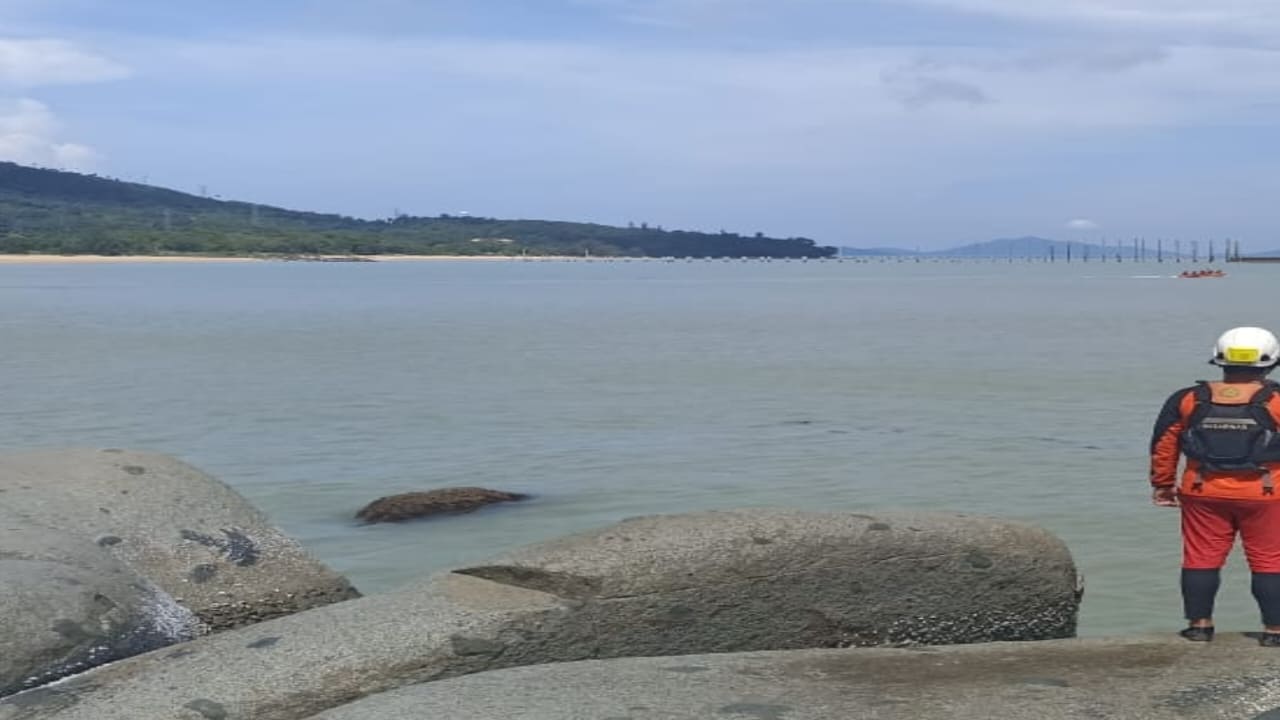 Pantai Samudera Indah Bengkayang