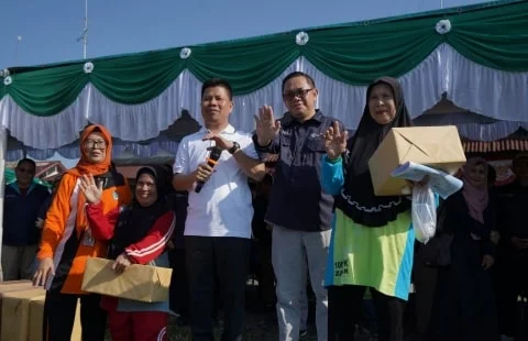 Pembukaan KKN, Poltekkes Kemenkes Pontianak Hadirkan 1000 Peserta Gerakan Masyarakat Hidup Sehat. Foto/Istimewa. 