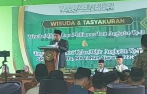 Waketum PBNU Hadiri Haflah Iktitam Alfiyah Ibnu Malik 1002 Bait Di Ponpes Walisongo Pontianak