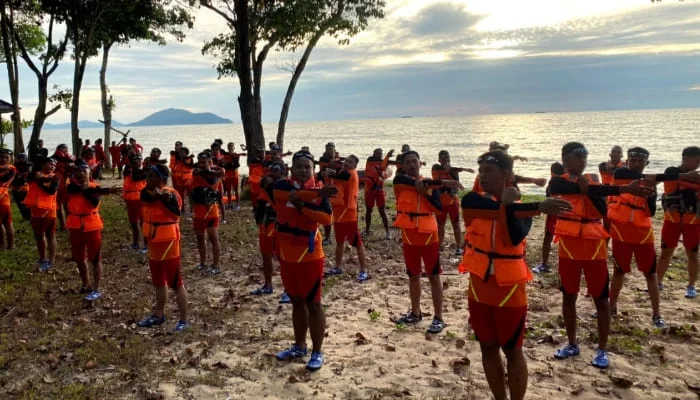 Basarnas Pontianak Gelar Pelatihan Potensi SAR Pertolongan di Permukaan Air.