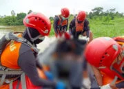 Setelah Hadiri Pernikahan, Seorang Pria di Kapuas Hulu Jatuh ke Sungai saat Buang Air