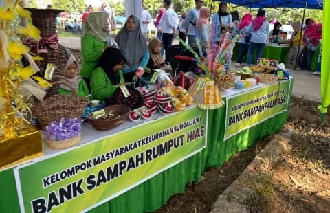 Warga Sungai Jawi Berkelas Lewat Gerakan Bersama Kelola Sampah. Foto/Istimewa. 