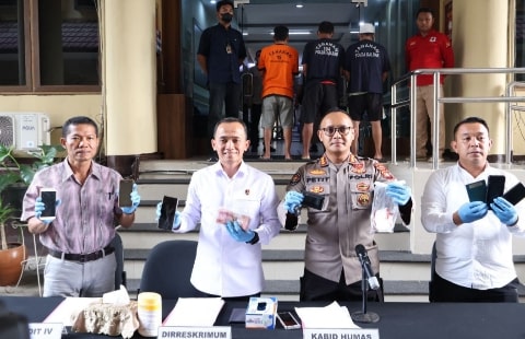 Polda Kalbar Amankan 10 CPMI Ilegal Asal Jawa Tengah