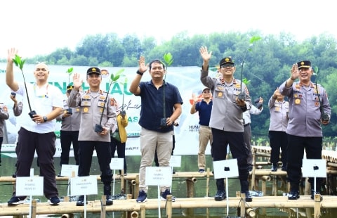 HUT Humas Polri Ke-72 Dirayakan Dengan Gerakan Pelestarian Lingkungan