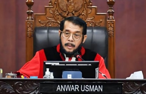 Langgar Kode Etik, Anwar Usman Diberhentikan Dari Ketua MK