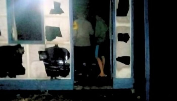 Diduga Lupa Matikan Tungku, Rumah Saniah di Desa Kubu Hangus Terbakar