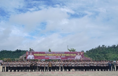 Wakapolda Kalbar Lantik 209 Siswa Diktukba Polri 2024. Foto/Istimewa. 