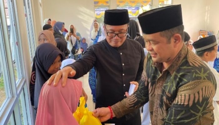 Peringati Tahun Baru Islam, Sujiwo Bersama BKMT Sungai Raya Santuni Yatim dan Duafa