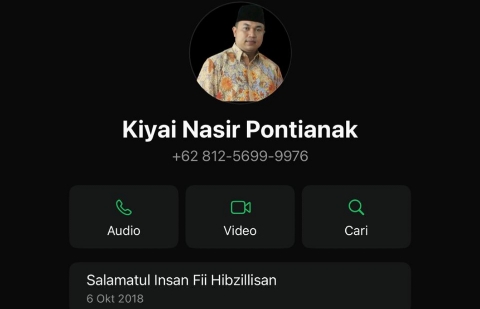 Inilah Status WA KH Nasir yang Wafat saat Menjadi Khatib, Isinya Pepatah Bahasa Arab