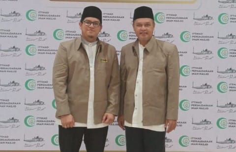 Ketua Umum, Muammar Khadafi serta Sekretaris Umum, Sholihin H.Z. Silaturahmi