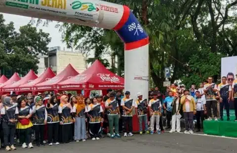 Ribuan Peserta Jalan Sehat Hari Jadi ke-253 Kota Pontianak. Foto/Istimewa. 