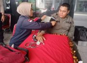 Tim Kesehatan Polres Kubu Raya Berikan Layanan Kesehatan untuk Personel dan Pemudik