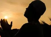 Apa Bacaan menyambut Tahun 2025? Berikut Doa Akhir dan Awal Tahun Arab dan Artinya
