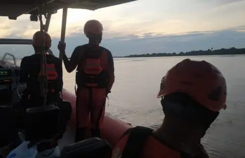 Anak Selamat, Sang Ibu Hilang Tenggelam di Sungai Kapuas. Foto/Istimewa. 