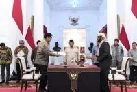 Presiden Prabowo Saksikan Penandatanganan MoU Pengembangan Proyek Hunian 1 Juta Unit. Foto/Istimewa. 