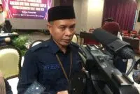 Ketua KPU Kalbar, MS Budi, saat di wawancara usai Penetapan Pasangan Calon Gubernur dan Wakil Gubernur Kalimantan Barat Terpilih Hasil Pilkada serentak tanggal 27 November 2024, di Hotel Mercure, Kota Pontianak, Kamis (09/01/25). Foto/Istimewa. 