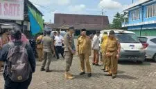 Pj Bupati Kubu Raya Tinjau Relokasi Pedagang di Desa Parit Baru. Foto/Istimewa. 