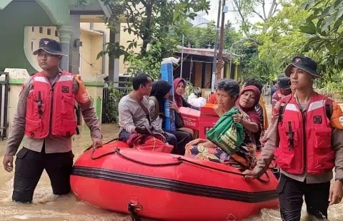 Tim SAR Satbrimob Polda Jateng Turun ke Lokasi Longsor Bantu Cari Korban Hilang