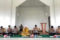 Isra Mi'raj di Polres Kubu Raya, Polisi Diajarkan Pentingnya Kejujuran dan Amanah. Foto/Istimewa. 