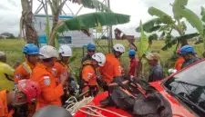 Warga Banjarmasin Melakukan Percobaan Bunuh Diri dari Tower SUTT Milik PLN. Foto/Istimewa. 