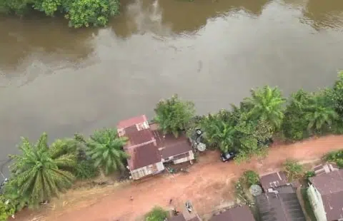 Warga Sanggau Tenggelam saat Menyeberangi Sungai Pasok. Foto/Istimewa. 