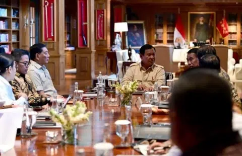 Presiden Prabowo Pimpin Rapat Terbatas Bahas Penataan Lahan Perkebunan Sawit