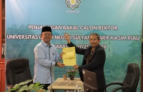 Prof Saefudin Daftarkan Diri Sebagai Calon Rektor UIN Suska Riau