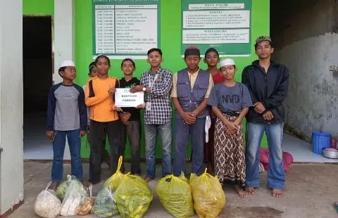 Dukung Program Makan Bergizi, LAZISNU Kalbar Salurkan Bantuan Pangan ke Ponpes Darul Furqon. Foto/Istimewa. 