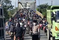 Kendaraan Mogok Jadi Penyebab Jalan Macet di Tol Kapuas 2 Kubu Raya. Foto/Istimewa. 