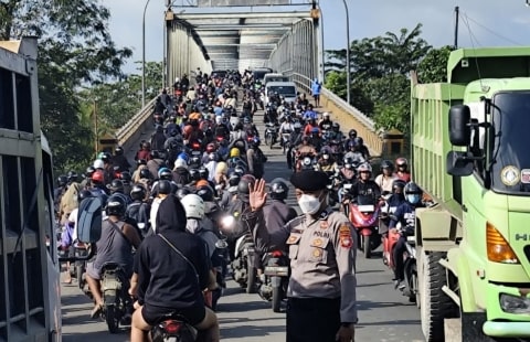 Kendaraan Mogok Jadi Penyebab Jalan Macet di Tol Kapuas 2 Kubu Raya