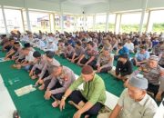 Sholat Jumat Perdana di Masjid Baitul Mukmin Polres Kubu Raya Dihadiri Habib Toha Al-Jufri