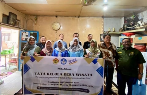 Membangkitkan Pesona Lokal: Pelatihan Tata Kelola Desa Wisata di Kampong Melayu Laut