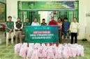 LAZISNU dan LP MA'ARIF PWNU Kalbar Salurkan Bantuan Sembako Untuk Korban Banjir. Foto/Istimewa. 