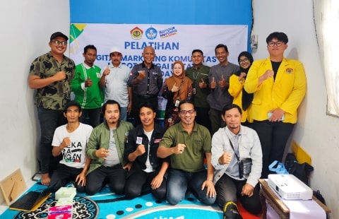 Tim PKM UPB Gelar Pelatihan Digital Marketing: Tingkatkan Pemasaran Budidaya Magot di Komunitas Sungai Putat. Foto/Istimewa. 