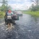 Banjir di Jalan Trans Kalimantan Sebabkan Kemacetan 7 Km, Polisi Atur Lalu Lintas