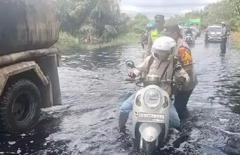 Kapolres Kubu Raya Himbau Pengendara Lebih Waspada Saat Melintas di Km 39-40 Trans Kalimantan. Foto/Istimewa. 