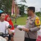 Polres Kubu Raya Bagi-Bagi Takjil Gratis di Bulan Ramadhan