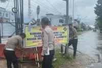 Satlantas Polres Kubu Raya Atur Jalur Lintas Negara di Jalan Trans Kalimantan. Foto/Istimewa. 