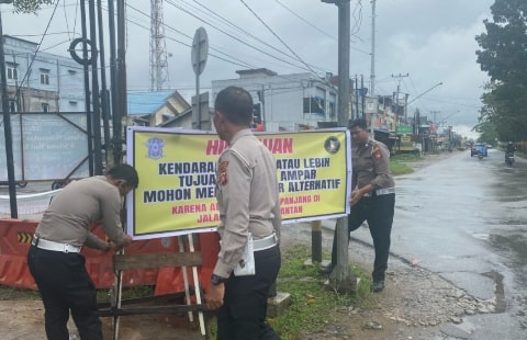 Satlantas Polres Kubu Raya Atur Jalur Lintas Negara di Jalan Trans Kalimantan