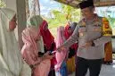 Kapolres Kubu Raya Safari Ramadhan ke Pondok Pesantren, Bagikan Bansos untuk Santri. Foto/Istimewa. 