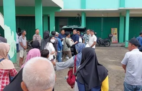 Polda Kalbar Bagikan Paket Sembako dibulan Suci Ramdhan 1446 H