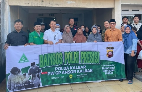 GP Ansor dan Polda Kalbar Gelar Bansos di Rumah Toleransi