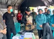 Tinjau Banjir di Kubu Raya, Bupati Sujiwo Pastikan Distribusi Bantuan Lancar